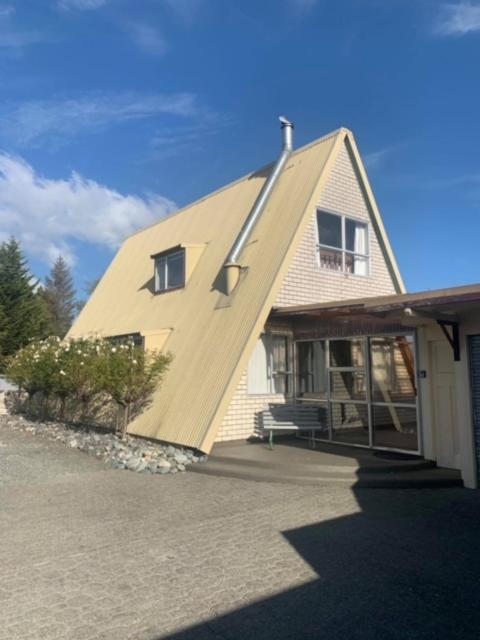 Classic A-Frame On Milford Te Anau Extérieur photo